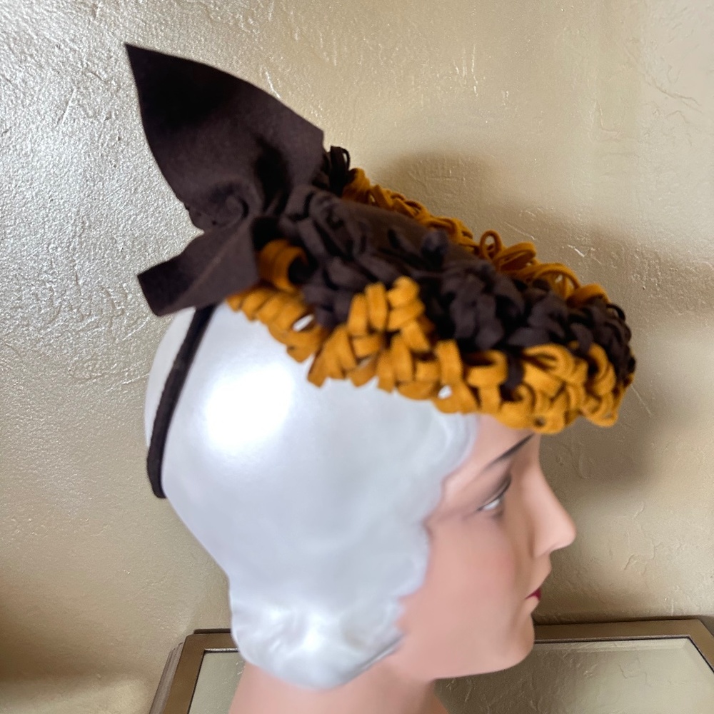 RARE 1930's BROWN/GOLD FELT TILT HAT - Picture 4 of 13